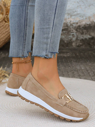 Elegant Flat Loafers with Buckle Design