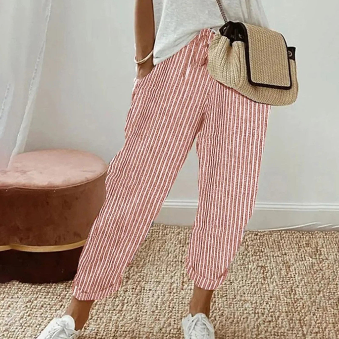 Classic Style Pants – Wrinkle-Resistant Wardrobe Staple for Minimalist Workwear and Travel Looks